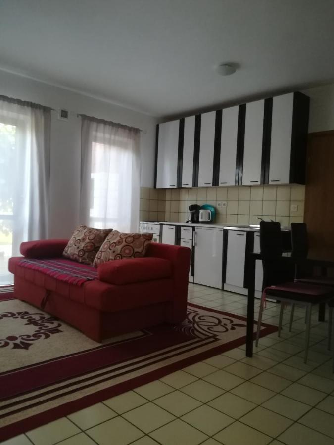 Apartments Eliva 乌马格 外观 照片